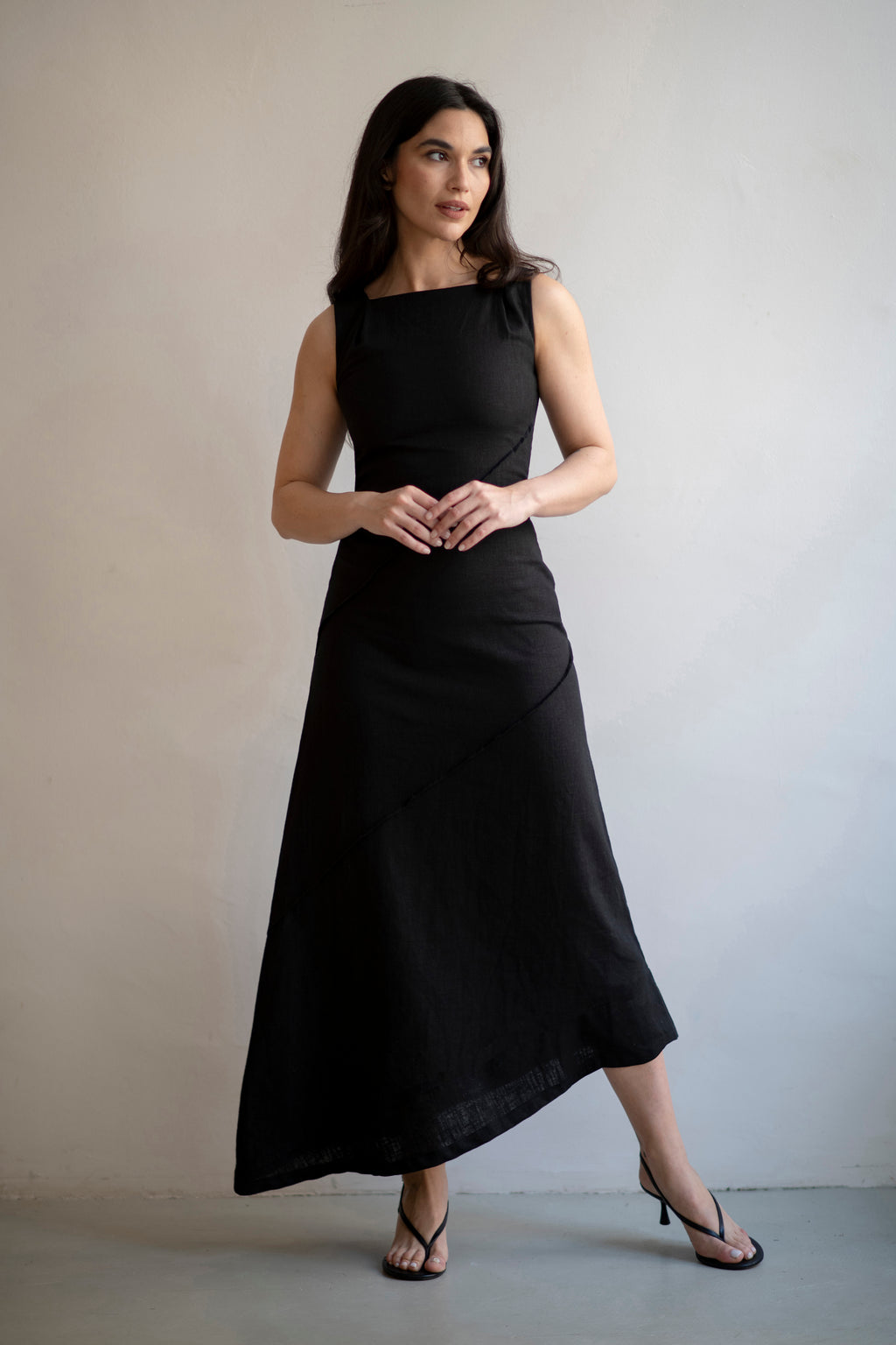 VESTIDO LINO ASIMÉTRICO